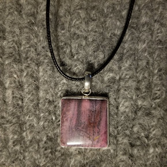 NWOT, porcelain jasper gemstone pendant, silver plate on black cord, artisan - Picture 1 of 3